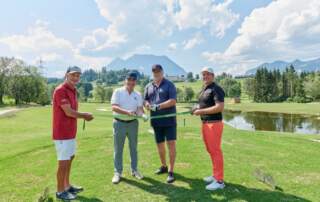 Bild: Eröffnung des Golfplatzes