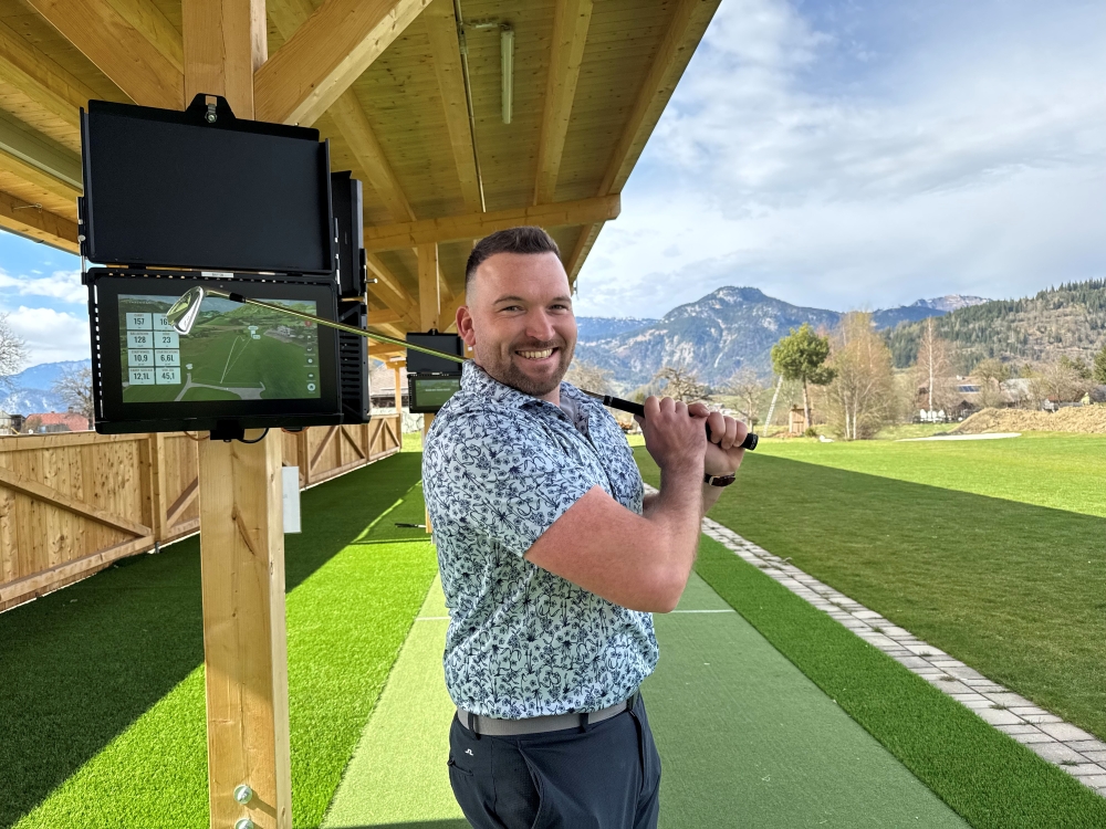 Picture: Golf Pro Moritz Schuster at the TrackMan Range